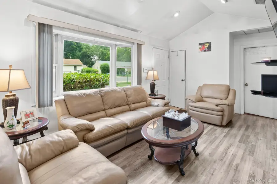 27 Philip Street, Riverhead, NY 11901 - #3