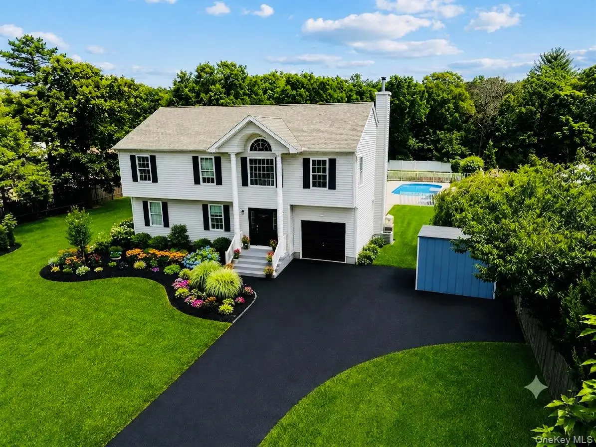 241 Middle Island Road, Medford, NY 11763 - #1