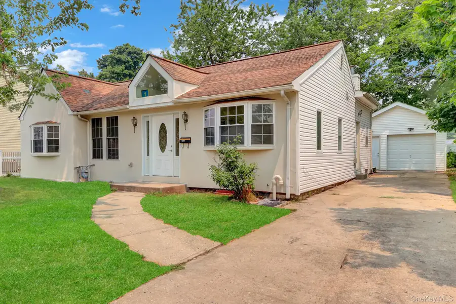 1431 Brooklyn Boulevard, Bay Shore, NY 11706 - #2