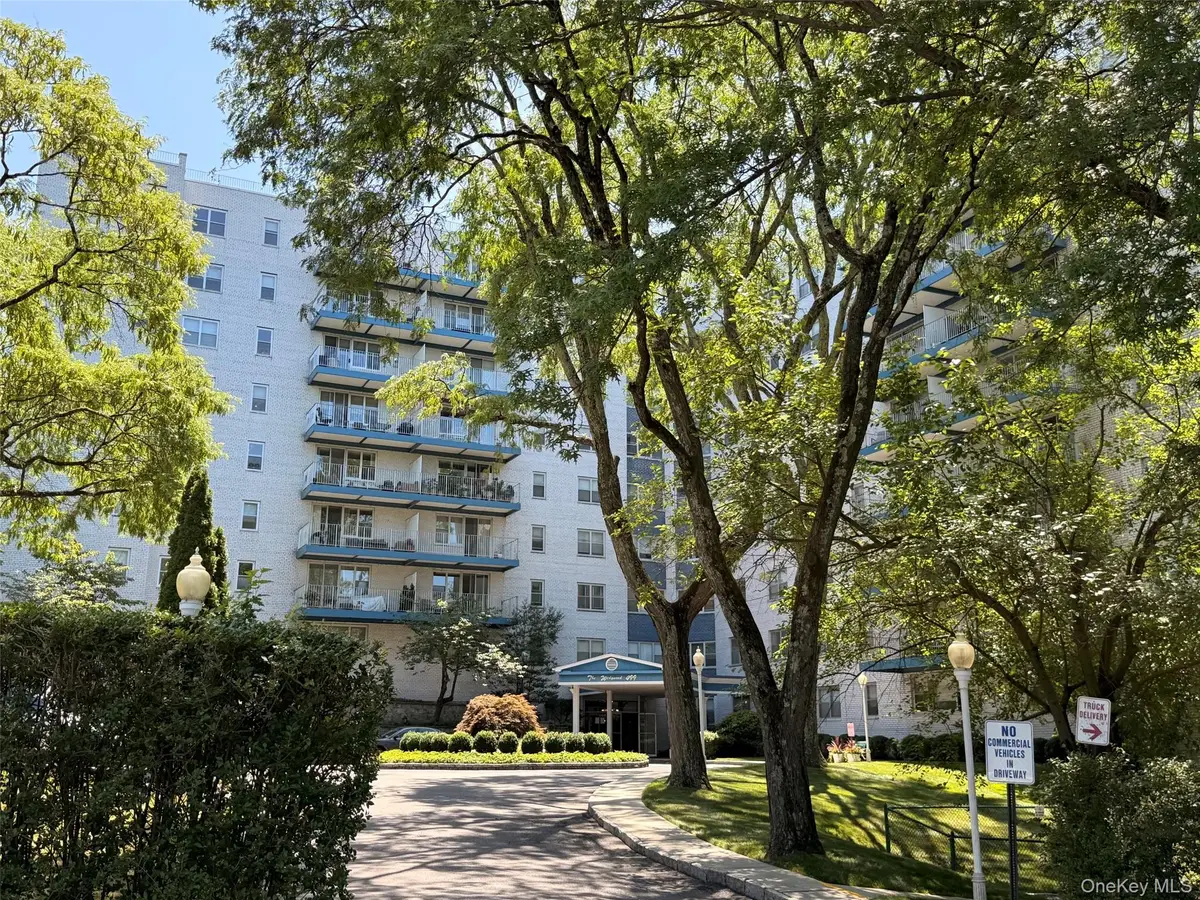 499 N Broadway #5L, White Plains, NY 10603 - #1