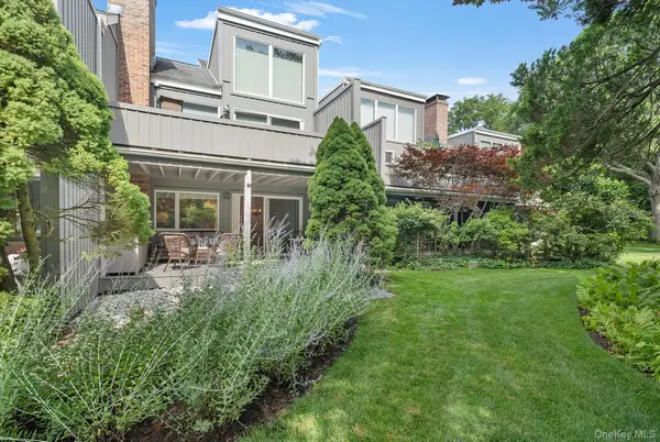 514 Pantigo Road #5, East Hampton, NY 11937