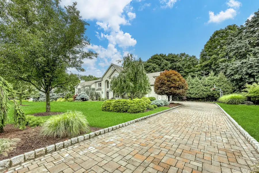 8 Lety Lane, Suffern, NY 10901 - #3