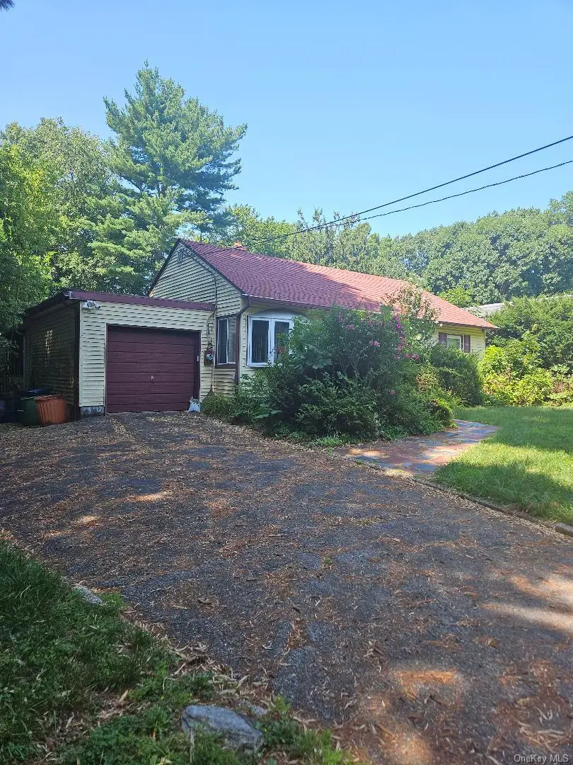 1 Winnetou Road, White Plains, NY 10603 - #2