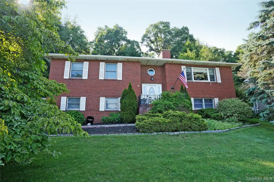 16 Four Winds Drive, Poughkeepsie, NY 12603 - #2