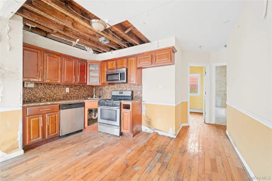 1519 Adee Avenue, Bronx, NY 10469 - #2