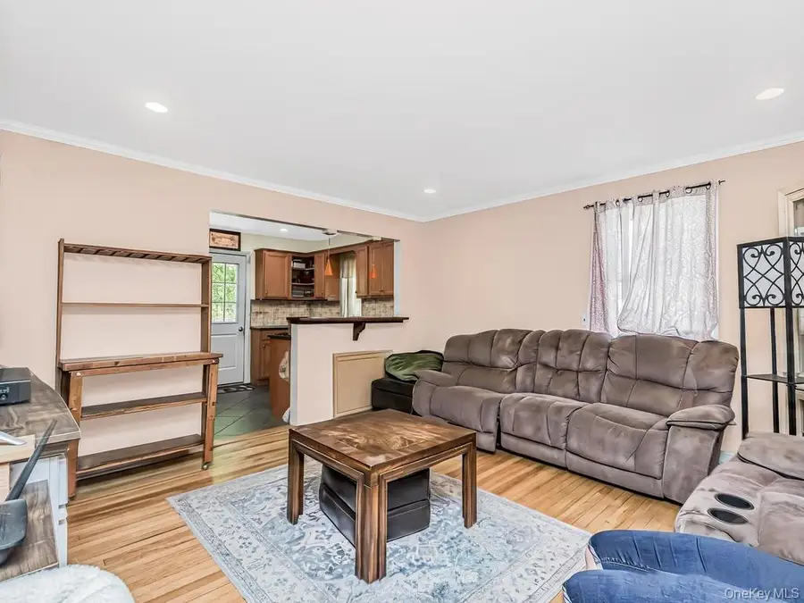 29 S Washington Avenue, Hartsdale, NY 10530 - #2