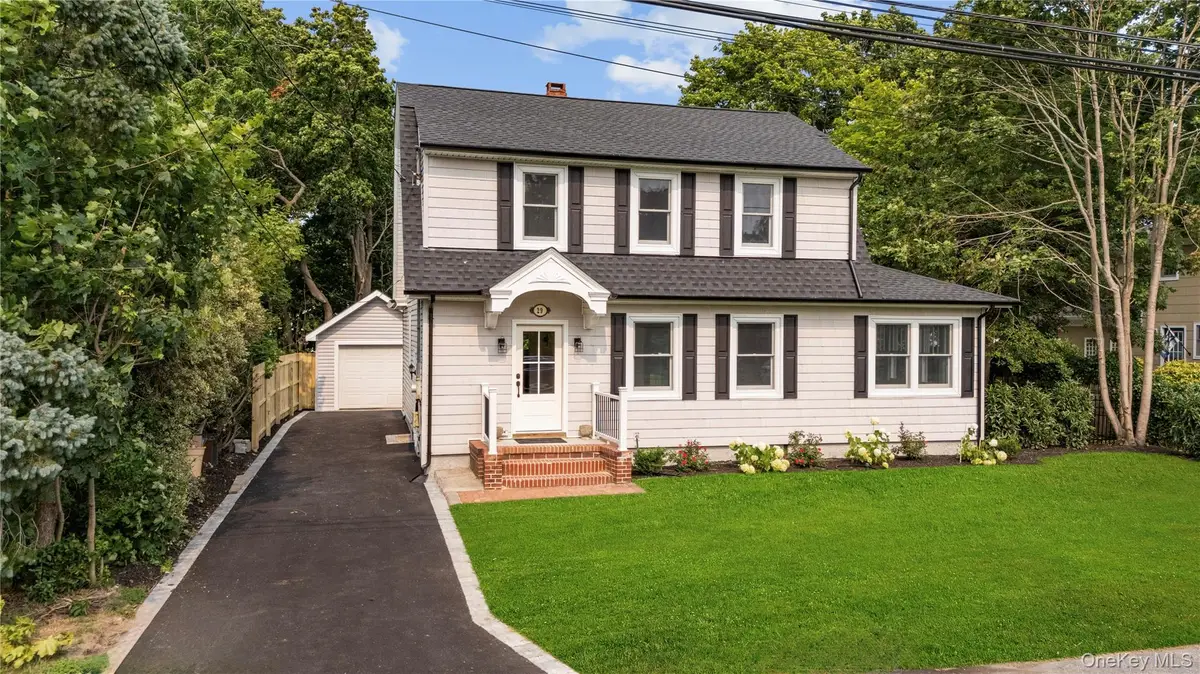 29 Colton Avenue, Sayville, NY 11782 - #1