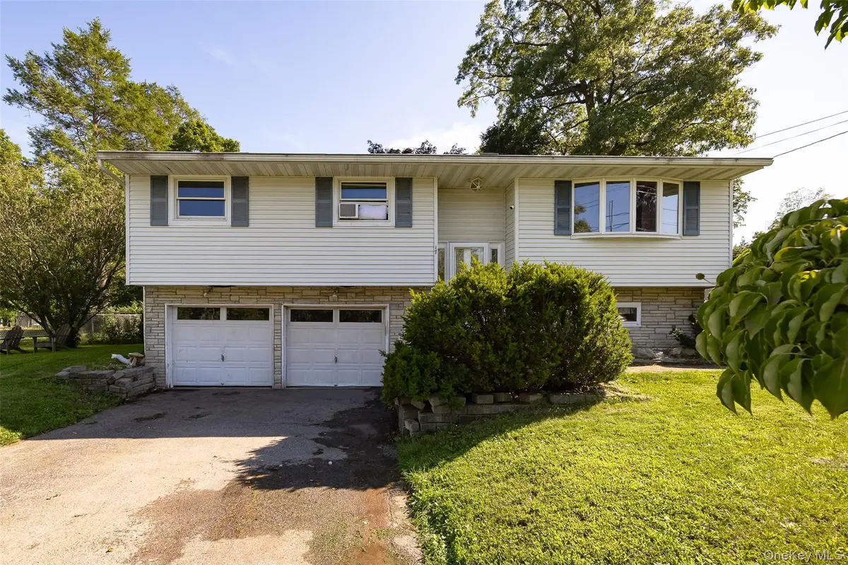 17 Ricky Lane, Poughkeepsie, NY 12601 - #1