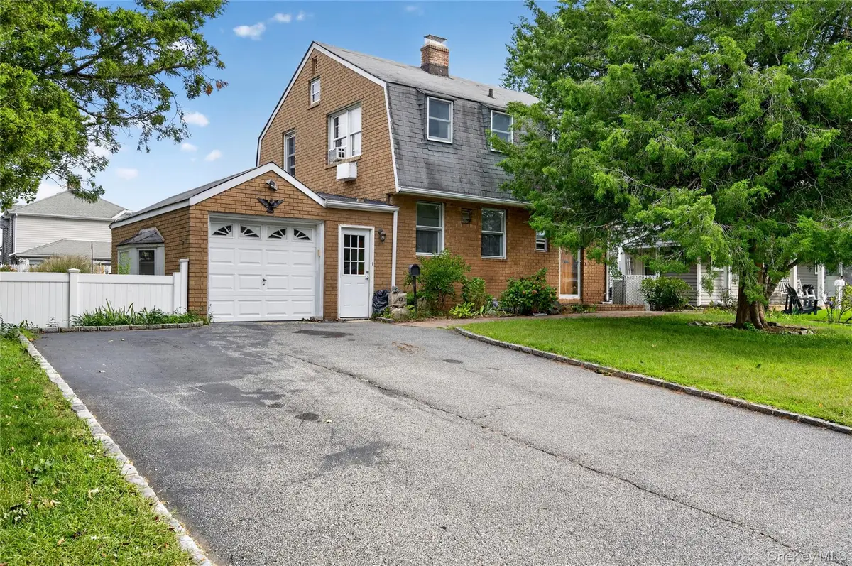 163 Earl Street, Westbury, NY 11590 - #1