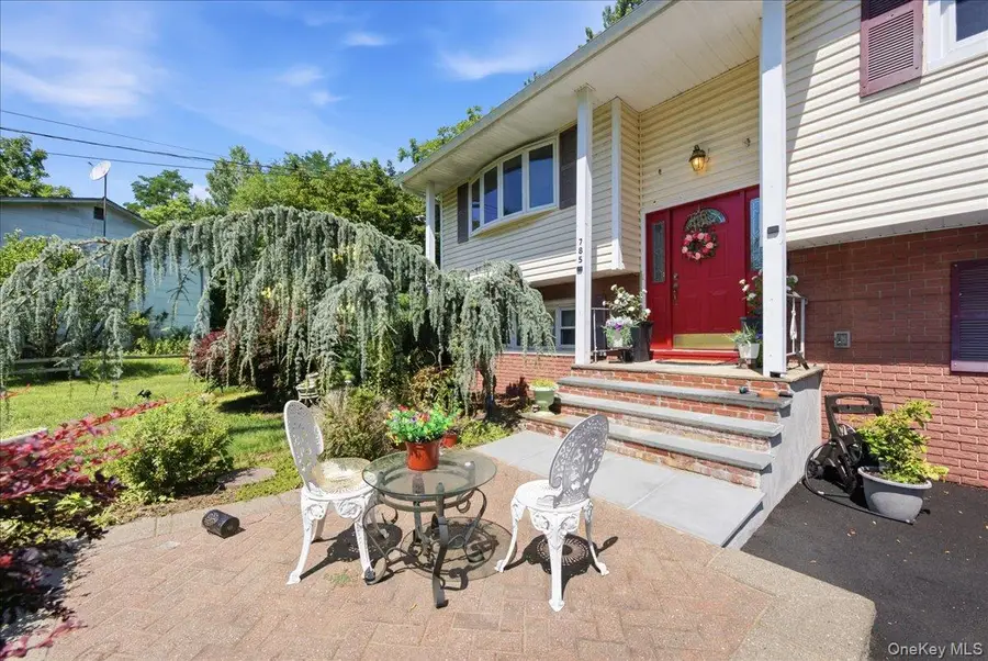 785 Sequoia Drive, Valley Cottage, NY 10989 - #2