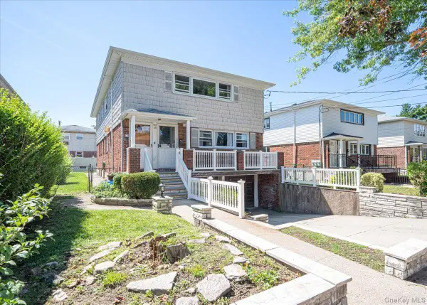 14626 25th Road, Flushing, NY 11354