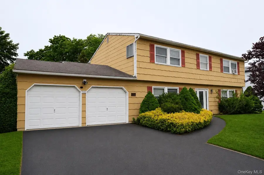 96 Rustic Avenue, Medford, NY 11763 - #2