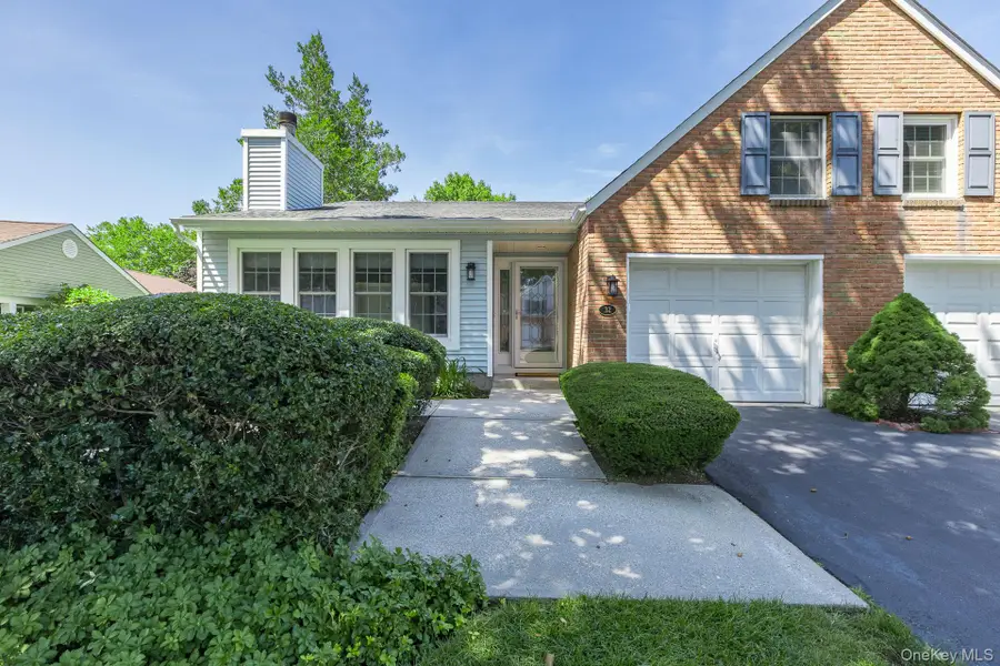 32 Chippendale Drive, Mount Sinai, NY 11766 - #3