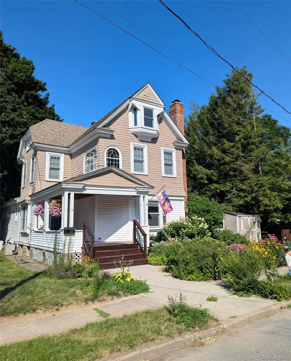 18 Monroe Street, Glens Falls, NY 12801 - #1