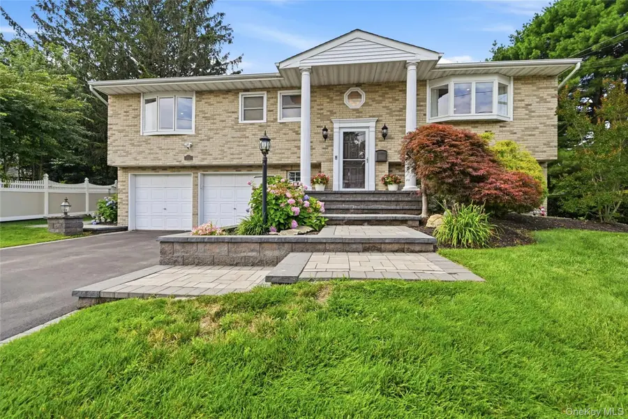 94 Ellensue Drive, Deer Park, NY 11729 - #2