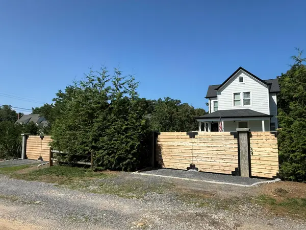 Address Withheld By Seller, East Marion, NY 11939