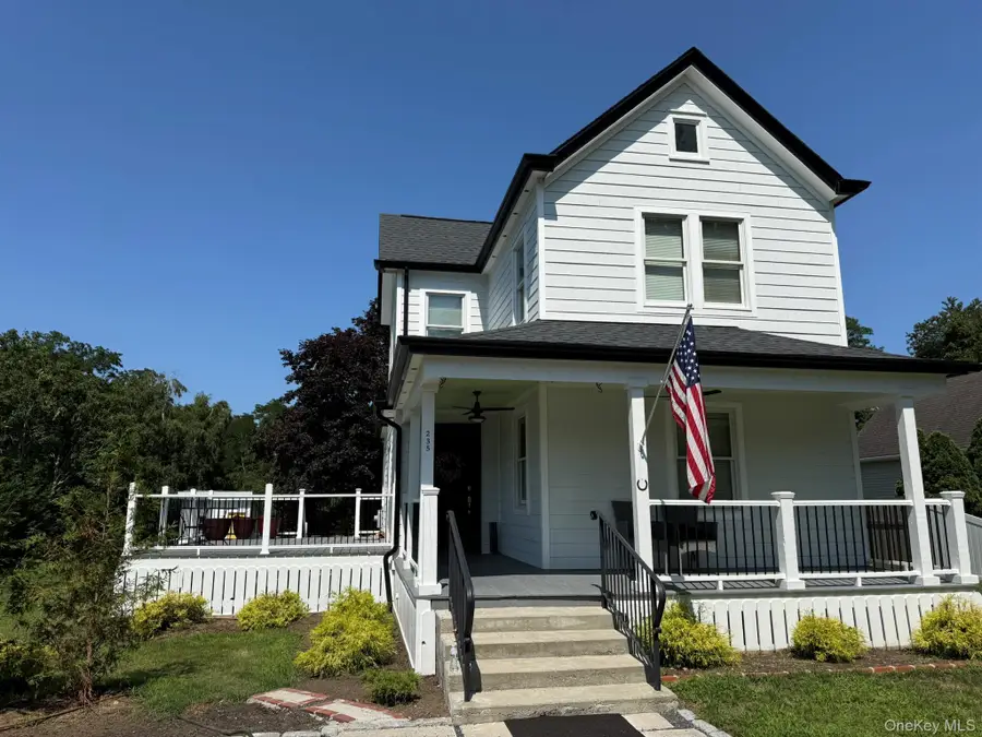 Address Withheld By Seller, East Marion, NY 11939 - #3