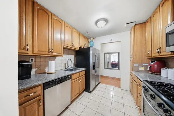 15 Park Avenue #204B, Spring Valley, NY 10977