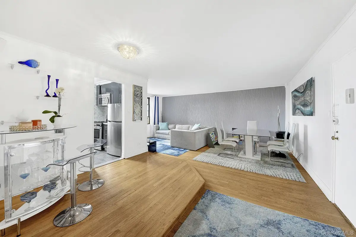 2550 Independence Avenue #5P, Bronx, NY 10463 - #1