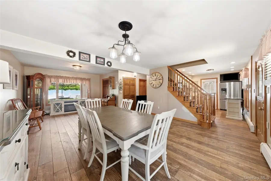 19 Tower Lane, Levittown, NY 11756 - #3