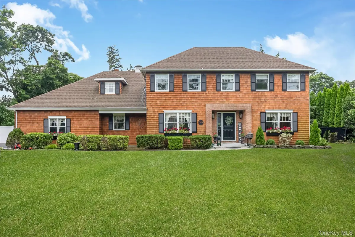 348 Middle Road, Bayport, NY 11705 - #1