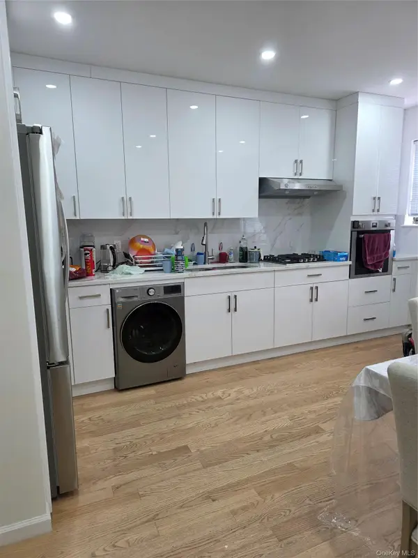 71-37 Vleigh Place #40B, Kew Garden Hills, NY 11367