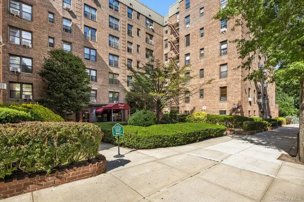 83-25 98 Street #4L, Woodhaven, NY 11421