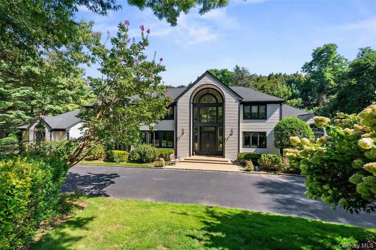 3 Rock Hill Lane, Brookville, NY 11545 - #1