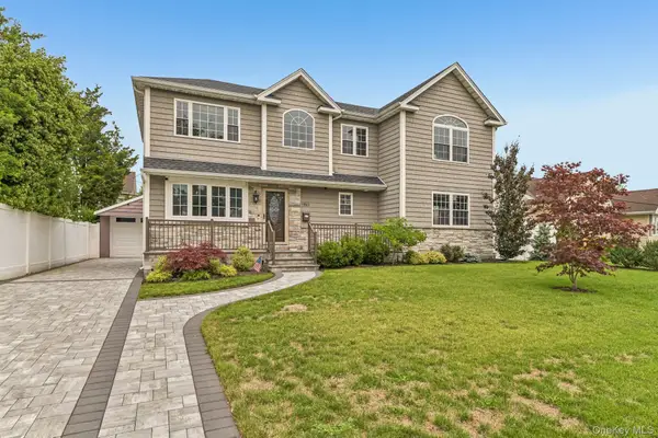 1063 Barrie Avenue, Wantagh, NY 11793