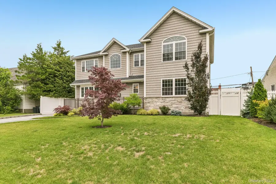 1063 Barrie Avenue, Wantagh, NY 11793 - #2