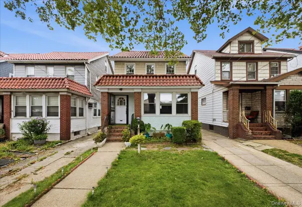 80-25 Woodhaven Boulevard, Ridgewood, NY 11385
