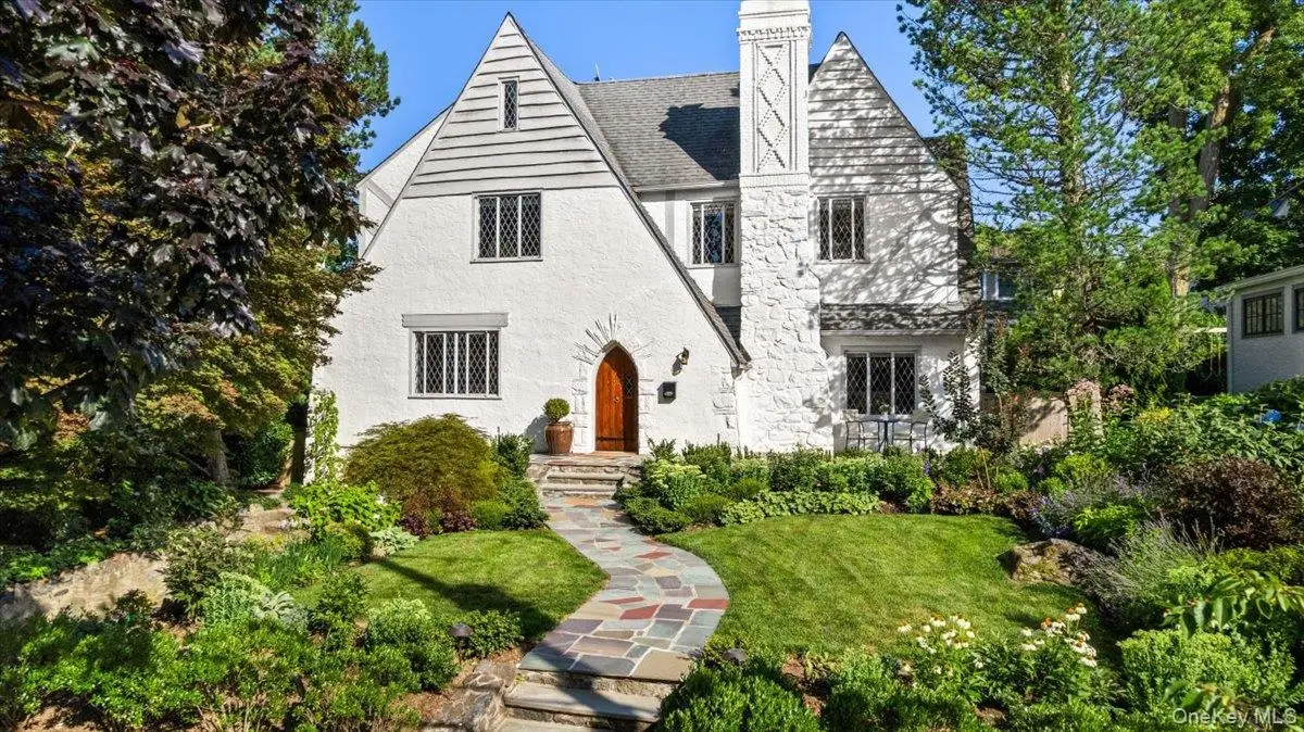 33 Maple Hill Drive, Larchmont, NY 10538 - #1