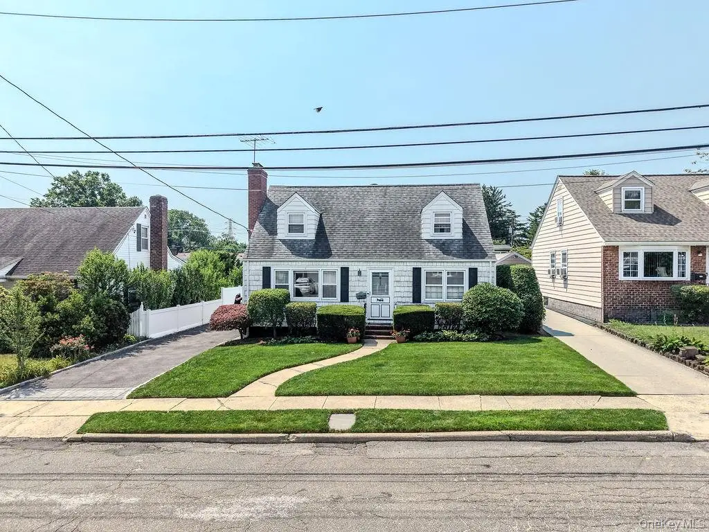 267 Hill Street, Mineola, NY 11501 - #1
