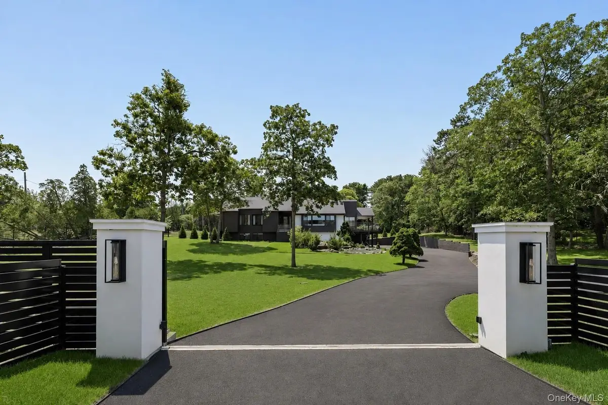 138 Longview Road, Southampton, NY 11968 - #1
