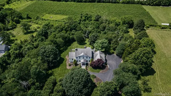 1492 Skunk Lane, Cutchogue, NY 11935