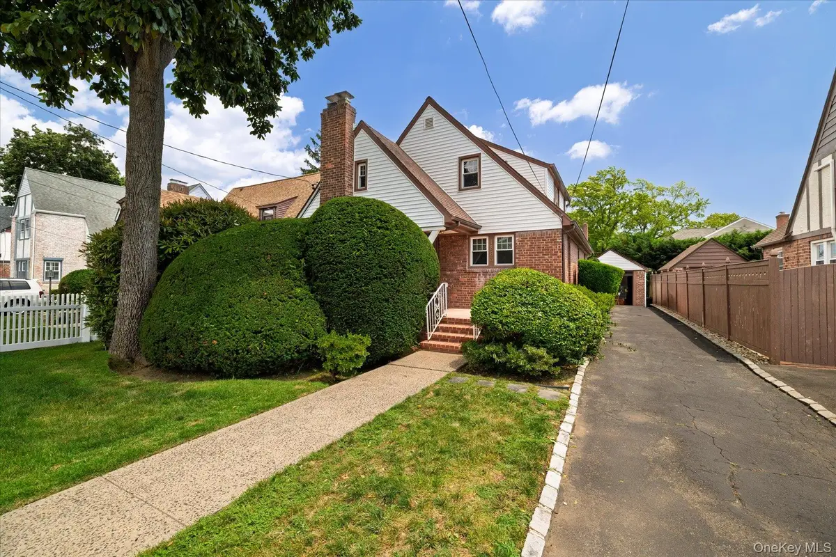 1563 Kenneth Avenue, Baldwin, NY 11510 - #1
