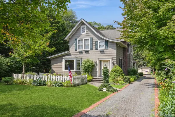 200 Greene Avenue, Sayville, NY 11782