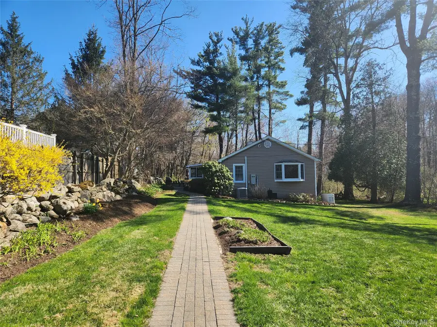 12 Lakeview Drive, Yorktown Heights, NY 10598 - #2