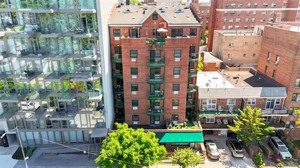 83-71 116th Street #7B, Kew Gardens, NY 11418
