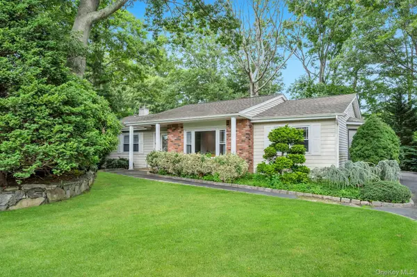 9 Alpine Place, Lake Grove, NY 11755