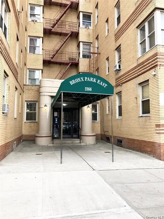 2166 Bronx Park E #6C, Bronx, NY 10462