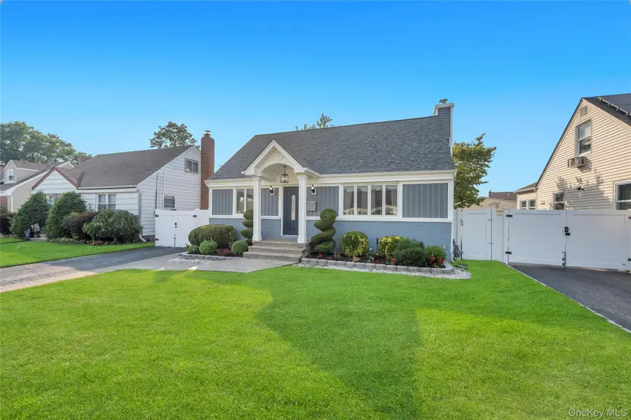5 Sunset Avenue, Farmingdale, NY 11735 - #3