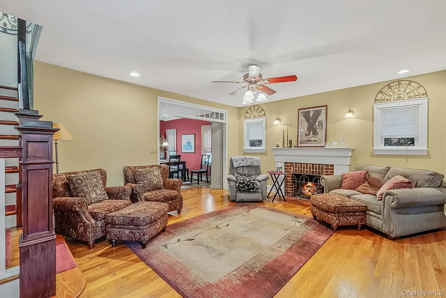 34 Drake Street, Malverne, NY 11565 - #3