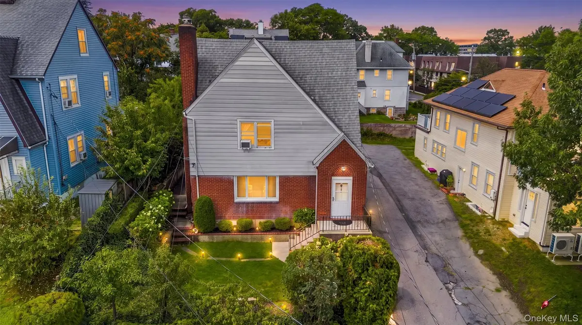 165 Hale Avenue, White Plains, NY 10605 - #1
