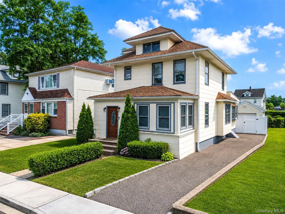 22 Devine Street, Lynbrook, NY 11563 - #1