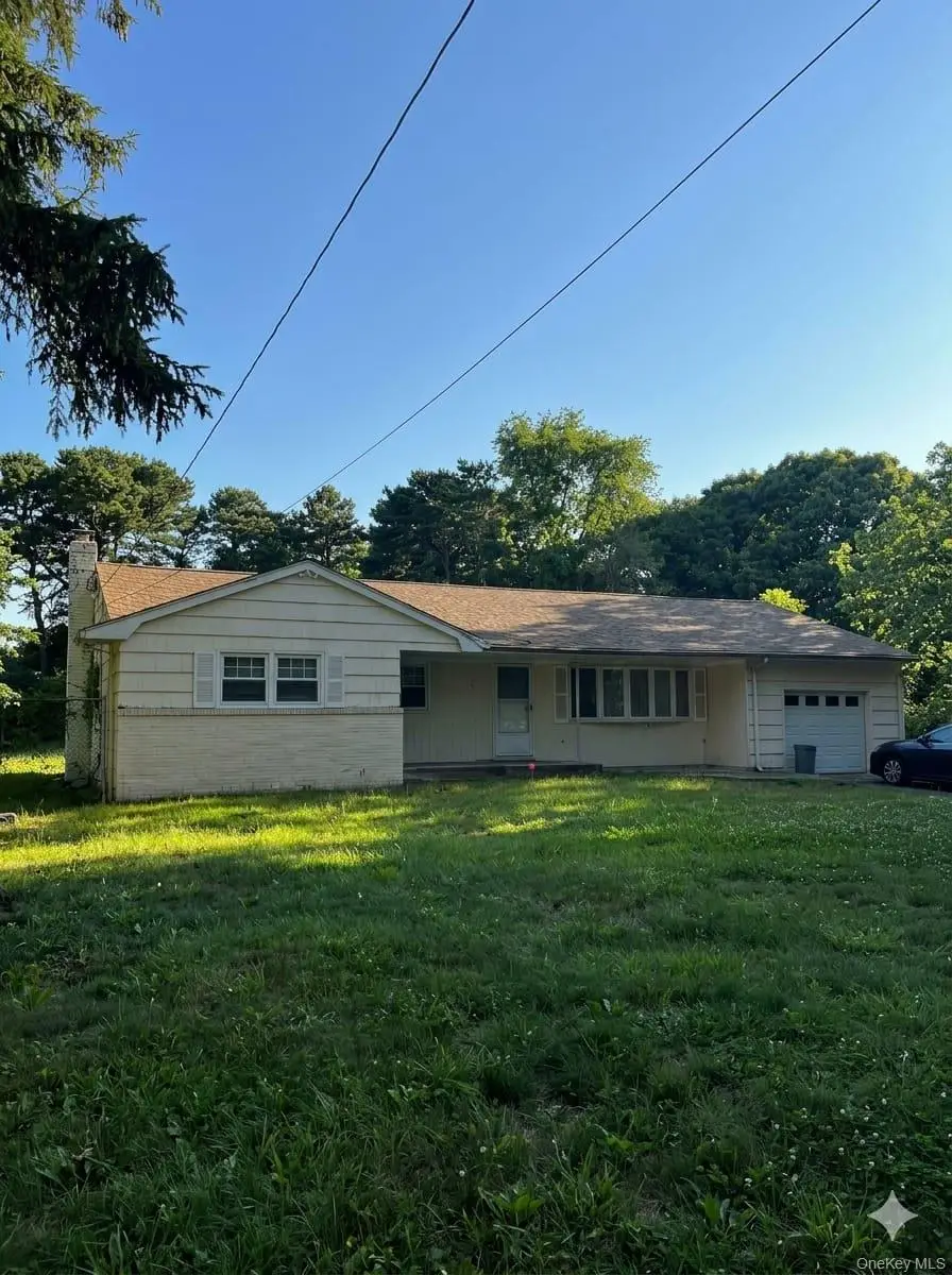 95 Willow Street, Central Islip, NY 11722 - #3
