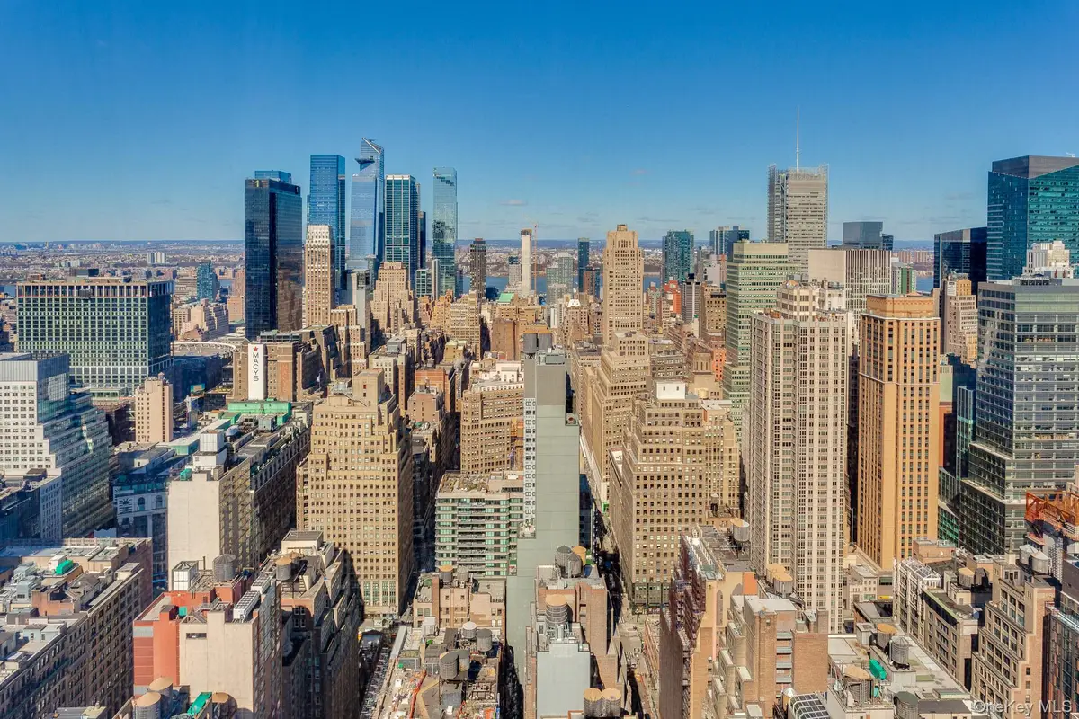 400 Fifth Avenue, Manhattan, NY 10018 - #1