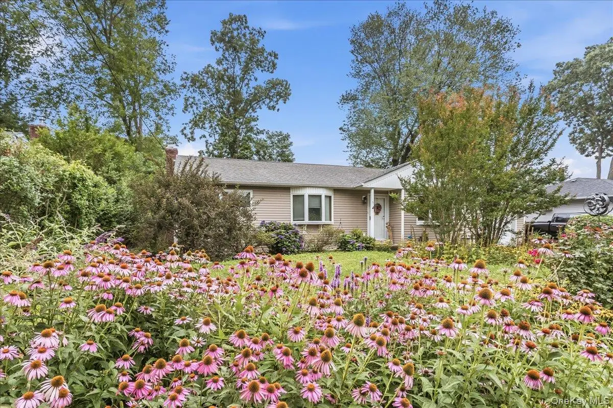 5 Wexford Street, Huntington, NY 11743 - #1