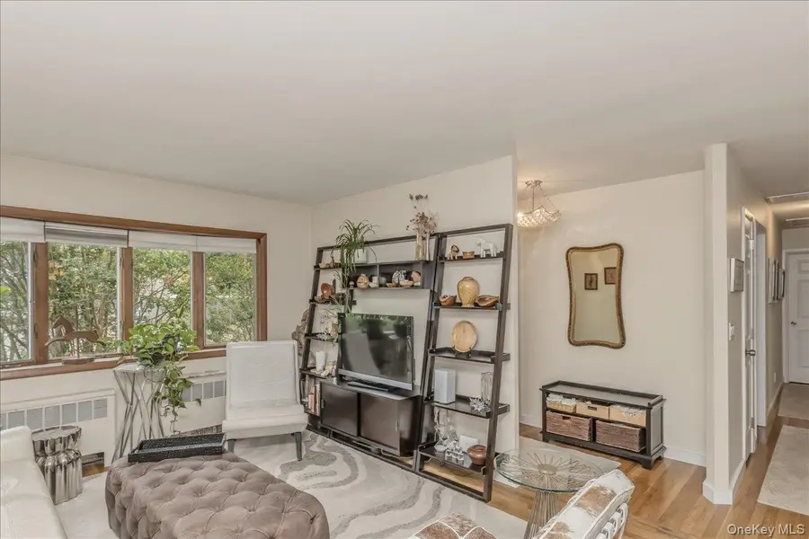 5 Wexford Street, Huntington, NY 11743 - #3