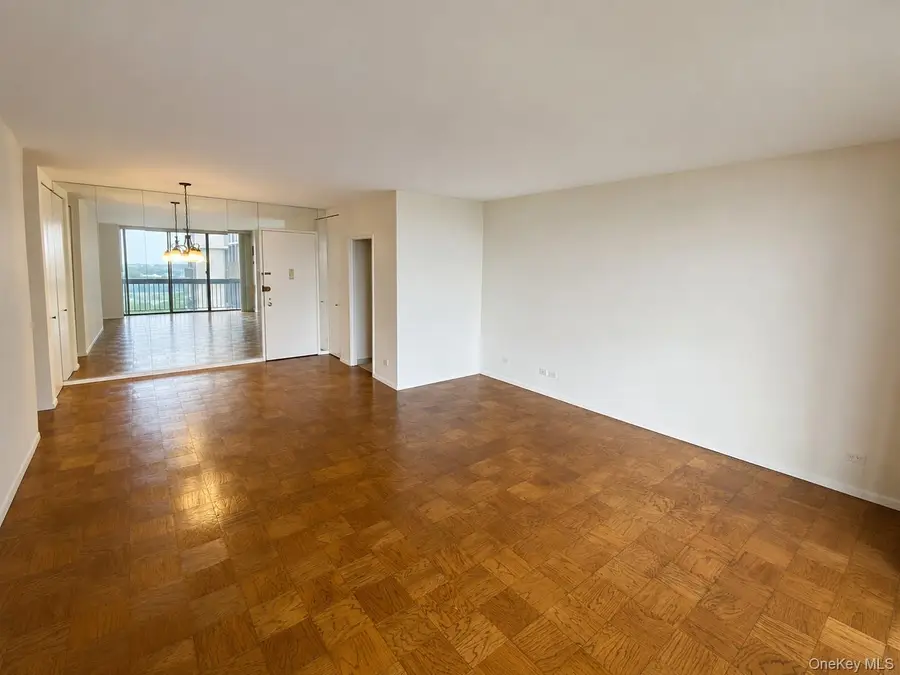27110 Grand Central Parkway #25Y, Queens, NY 11005 - #2